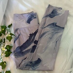 Nike Abstract Swirl Leggings in Gray and Black